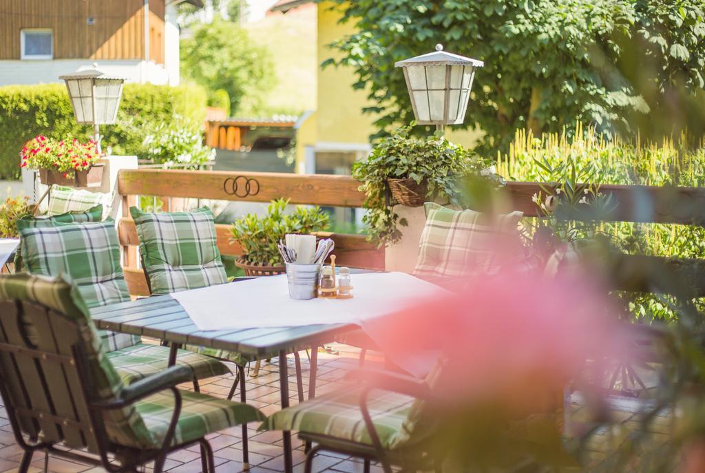 Hotel Gasthof Zum Kirchenwirt Puch bei Hallein Luaran gambar
