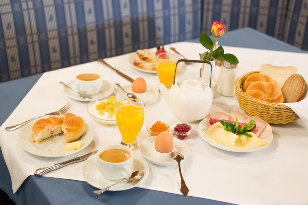 Hotel Gasthof Zum Kirchenwirt Puch bei Hallein Luaran gambar